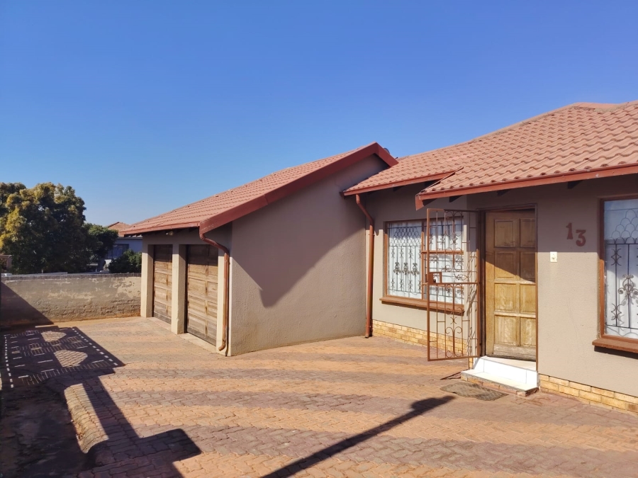 3 Bedroom Property for Sale in Tlhabane West North West